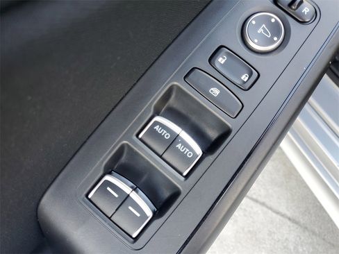 Used 2022 Honda Civic EX image 19