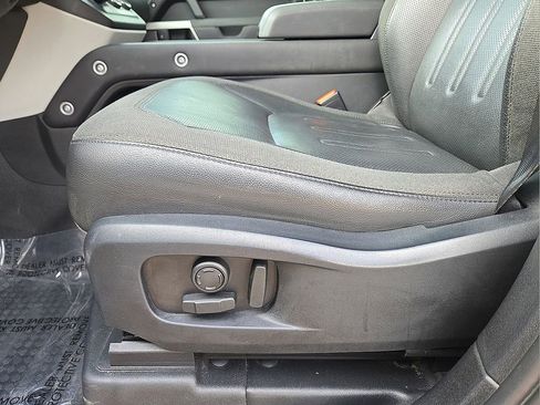 Used 2021 Land Rover Defender 110 SE image 25