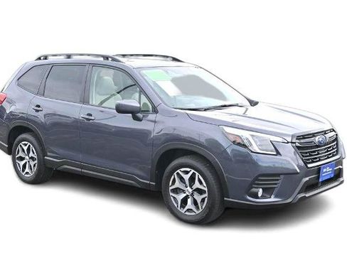 Used 2022 Subaru Forester Premium AWD/4WD image 3