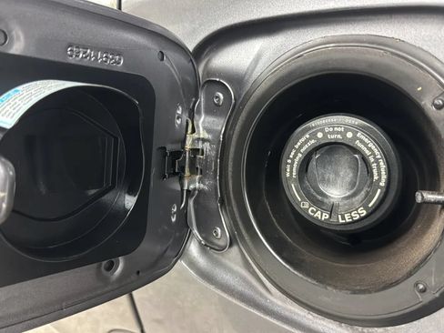 Used 2019 Honda Pilot Touring image 27