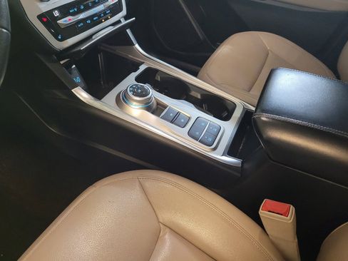 Used 2020 Ford Explorer XLT w/ Equipment Group 202A RWD image 26