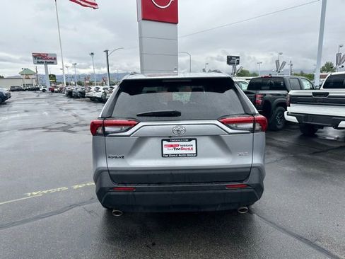 Used 2025 Toyota RAV4 XLE FWD image 9