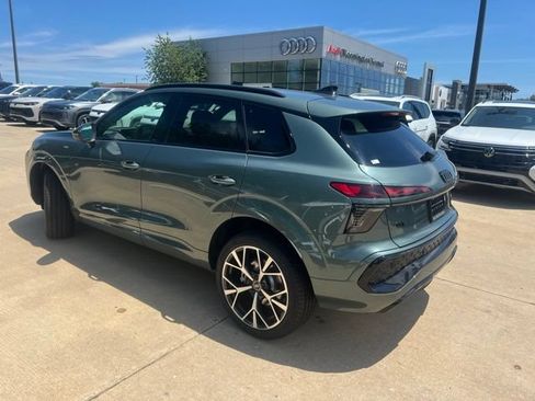 New 2026 Audi Q3 quattro 2.0T AWD/4WD image 4