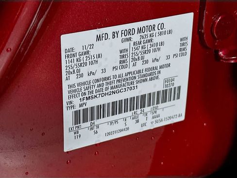 Certified 2022 Ford Explorer XLT w/ Equipment Group 202A image 23