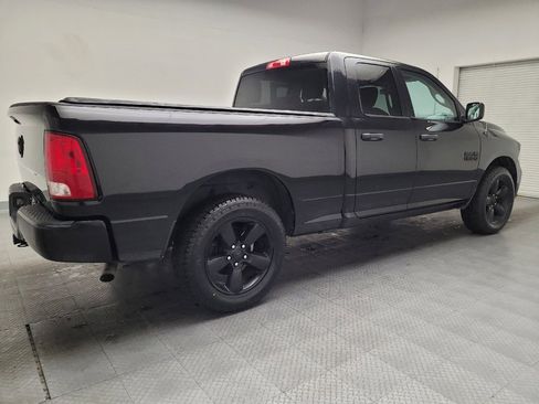 Used 2018 RAM 1500 Express w/ Black Ram 1500 Express Group image 10