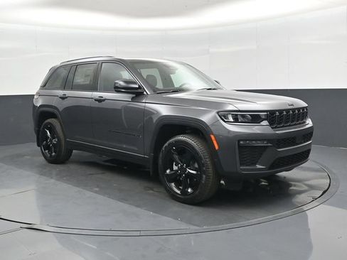 New 2026 Jeep Grand Cherokee Limited w/ Limited Altitude Package AWD/4WD image 1