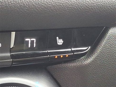 Used 2025 Chevrolet Blazer LT image 25