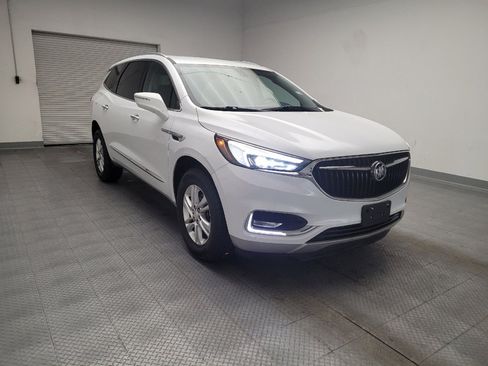 Used 2020 Buick Enclave Essence image 13