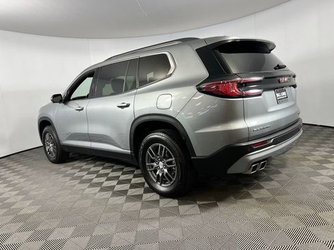 Used 2025 GMC Acadia Elevation image 10