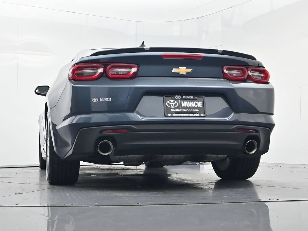 Used 2020 Chevrolet Camaro LT w/ Technology Package RWD image 44
