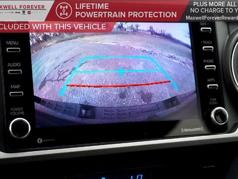 Used 2021 Toyota Tacoma TRD Off-Road image 15