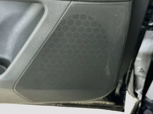 Used 2022 Nissan Pathfinder SL AWD/4WD image 14