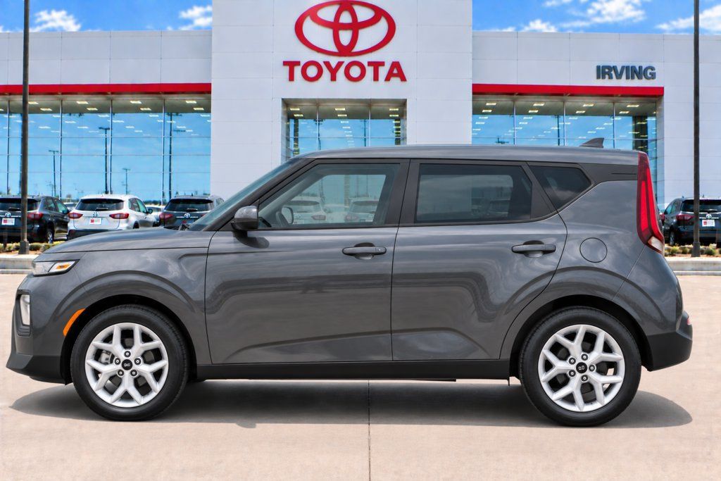 Used 2022 Kia Soul LX w/ Technology Package FWD image 14
