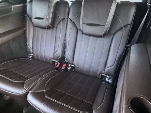 Used 2018 Mercedes-Benz GLS 450 4MATIC w/ Premium Package image 21