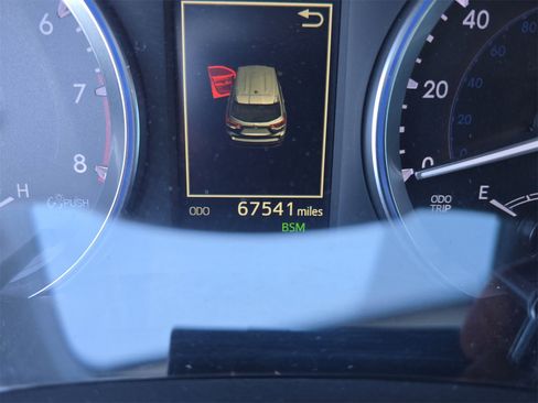 Used 2018 Toyota Highlander Limited image 27