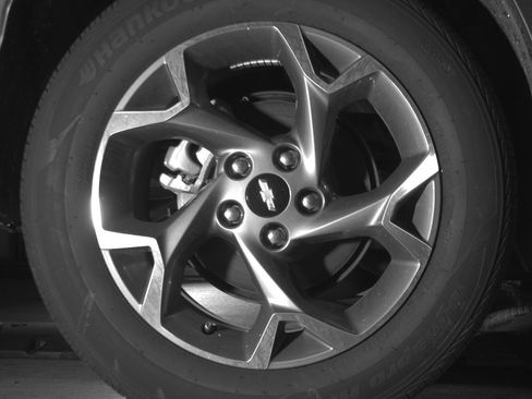 Used 2025 Chevrolet Trax LT w/ LT Convenience Package FWD image 15