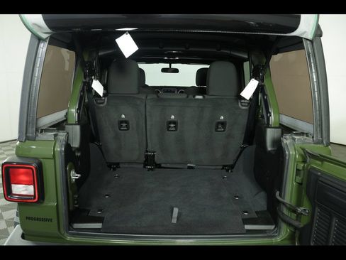 Used 2022 Jeep Wrangler Unlimited Sport AWD/4WD image 11