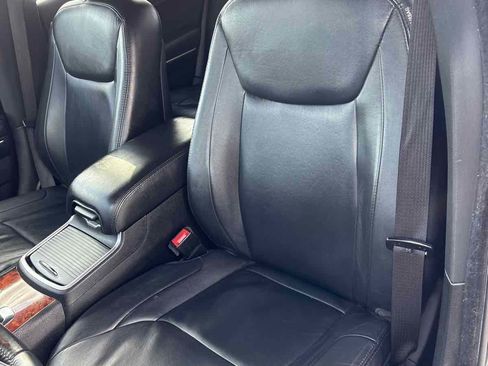 Used 2014 Chrysler 300 image 7