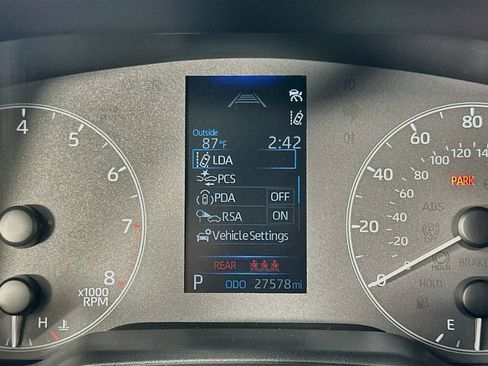 Used 2025 Toyota Corolla LE FWD image 12