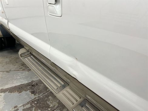 Used 2011 Ford F350 King Ranch w/ FX4 Off Road Pkg image 30