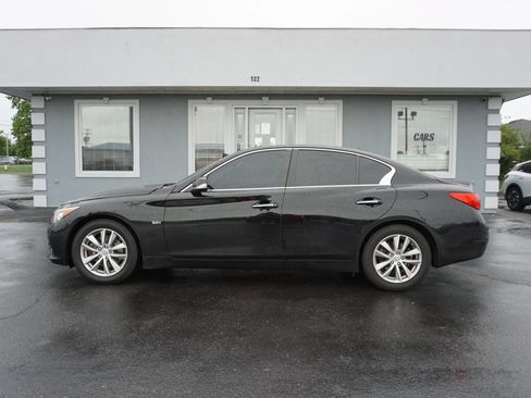 Used 2016 INFINITI Q50 3.0t Premium w/ Cargo Package RWD image 8