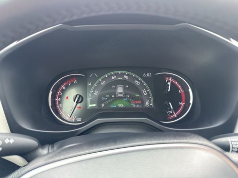 Used 2023 Toyota RAV4 XLE Premium FWD image 25