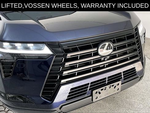 Used 2025 Lexus GX 550 w/ Accessory Package (2T) image 38