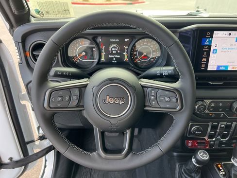 New 2026 Jeep Gladiator Mojave image 11