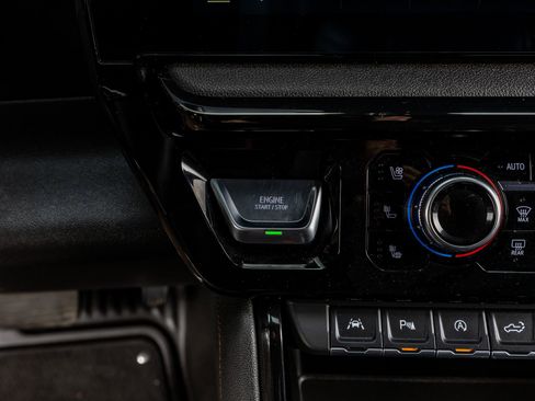 Used 2024 GMC Sierra 1500 AT4 w/ AT4 Preferred Package image 23