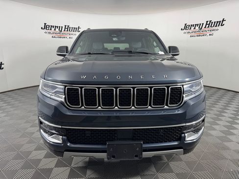 Used 2024 Jeep Wagoneer L Series II w/ Flexible Seating Group image 7