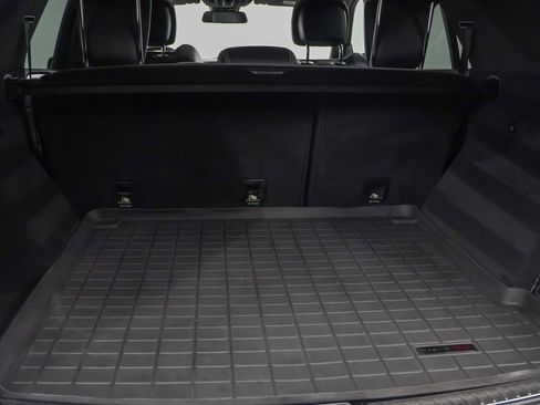 Used 2013 Mercedes-Benz ML 63 AMG 4MATIC image 13