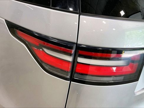 Used 2019 Land Rover Discovery HSE AWD/4WD image 23