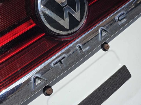 Used 2024 Volkswagen Atlas SE FWD image 10