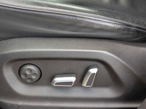 Used 2016 Audi Q3 2.0T Premium Plus image 16