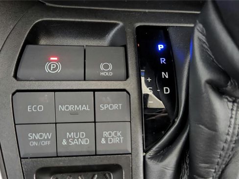 Used 2023 Toyota RAV4 XLE image 46