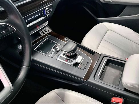 Used 2018 Audi Q5 2.0T Premium Plus w/ Premium Plus Package AWD/4WD image 14