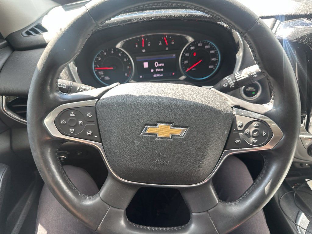 Certified 2020 Chevrolet Traverse Premier w/ Redline Edition AWD/4WD image 6