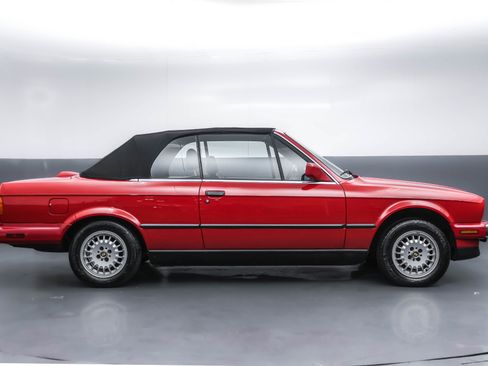 Used 1987 BMW 325i Convertible image 30