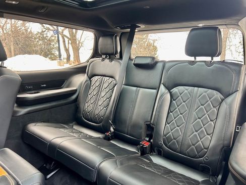 Used 2022 Jeep Grand Wagoneer Series III w/ Rear Seat Video Group 1 image 12