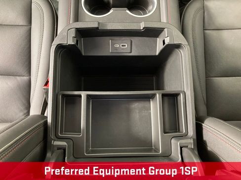 Used 2022 Chevrolet Suburban RST w/ Luxury Package image 12