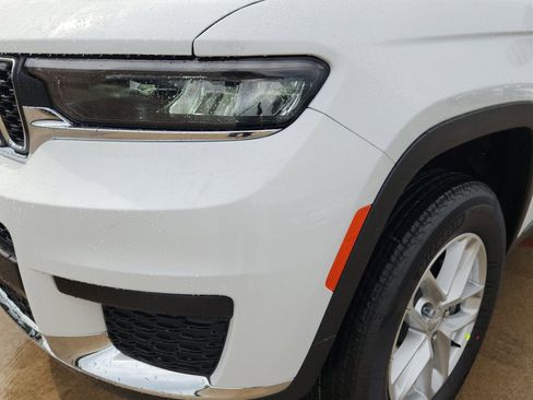 New 2026 Jeep Grand Cherokee L 2WD image 9