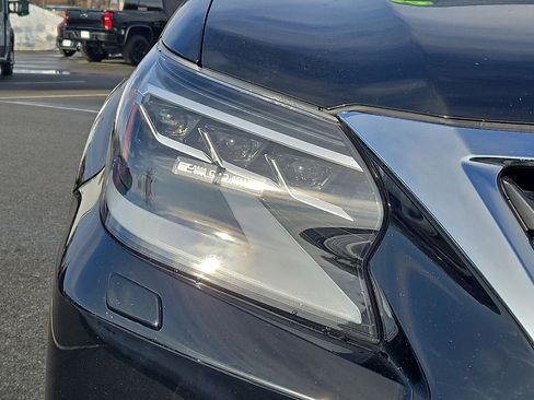 Used 2023 Lexus GX 460 Premium w/ Premium Plus Package image 34