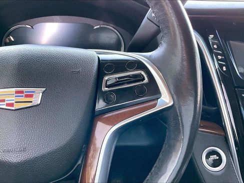 Used 2020 Cadillac Escalade Luxury RWD image 11