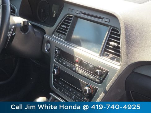 Used 2017 Hyundai Sonata Limited 2.0T FWD image 19