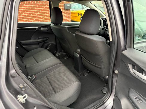 Used 2018 Honda Fit EX image 18