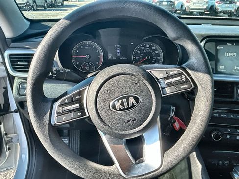 Used 2020 Kia Optima LX image 18