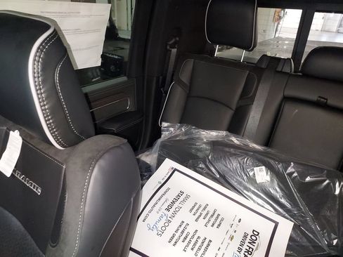 New 2026 RAM 2500 Laramie AWD/4WD image 12