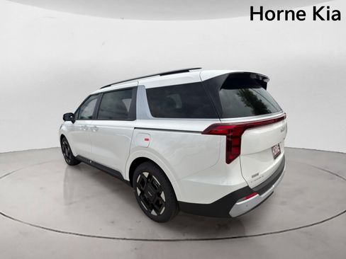 New 2026 Kia Carnival EX FWD image 5