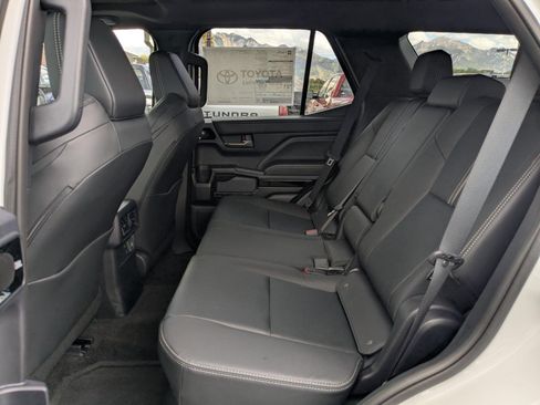 New 2026 Toyota 4Runner Limited AWD/4WD image 19