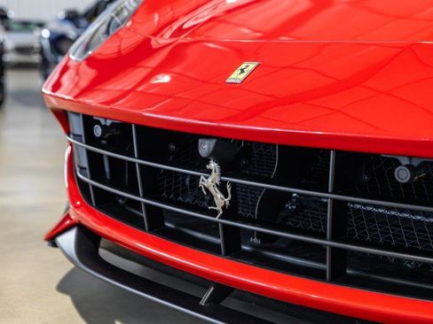 Used 2017 Ferrari F12 Berlinetta RWD image 12